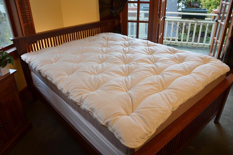 Organic Wool Mattress Topper, 2 in by Soaring Heart Natural Beds