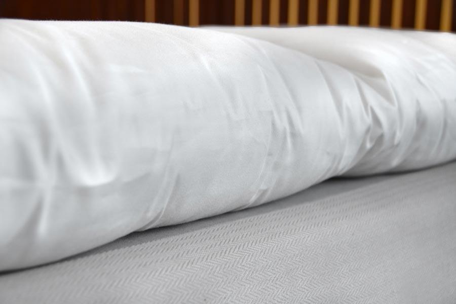 Deluxe Organic Wool Mattress Topper, 4 in by Soaring Heart Natural Beds – view 4