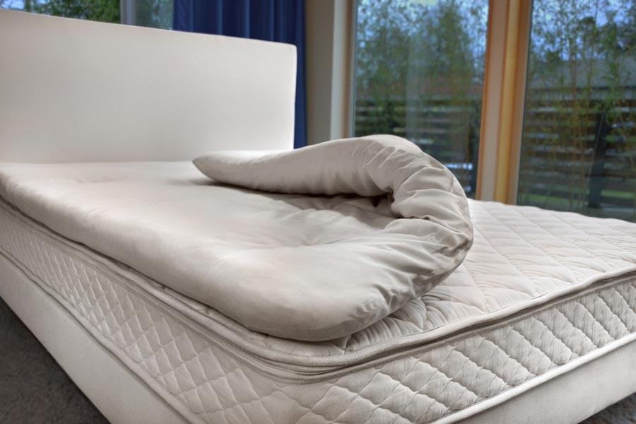 Organic Latex & Wool Mattress Topper, 3 in by Soaring Heart Natural Beds – view 3